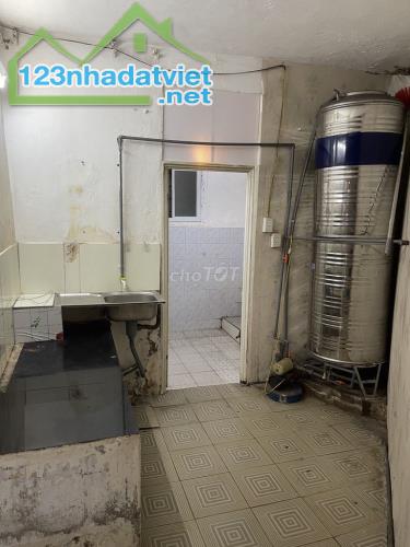 Cho thuê căn hộ tập thể 65m2 1N1K Thành Công, Ba Đình, Hà Nội - 1