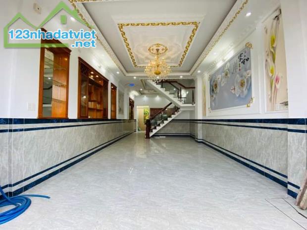 CHỦ GỬI CẦN BÁN GẤP NHÀ HẺM ÔTÔ 60m²-3tỷ sổ sẵn(TL)Nguyễn Văn Quá,Đông Hưng Thuận,Quận 12 - 4