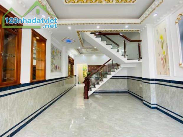 CHỦ GỬI CẦN BÁN GẤP NHÀ HẺM ÔTÔ 60m²-3tỷ sổ sẵn(TL)Nguyễn Văn Quá,Đông Hưng Thuận,Quận 12 - 2