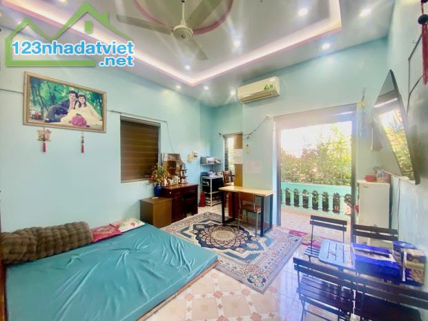 Bán nhà 3,5 tầng dân xây độc lập sân cổng ngõ 113 Vũ Chí Thắng - 1