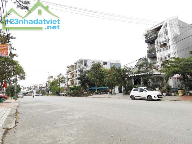 Đất mặt đường 30m khu phân lô Thư Trung 2 - Văn Cao, 200m, MT 10m, Giá 58 tr/m - 2