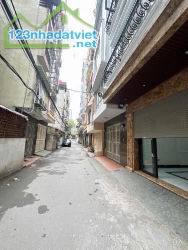 PHÂN LÔ HOÀNG QUỐC VIỆT🔥55M2 x 6T🔥MT 4.5M🔥25.8 TỶ🔥THANG MÁY🔥VỈA HÈ🔥 Ô TÔ TRÁNH🔥KD