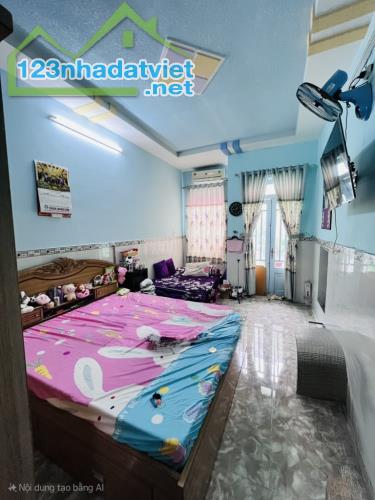 Bán nhà quận 8 vừa ở vừa cho thuê - 1