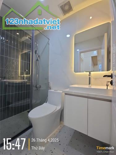 Cần bán nhanh căn hộ sky garden 3, PMH, Q7, nhà mới đẹp, DT 68,86m2, TK 2PN, giá chỉ 4,9 t - 5