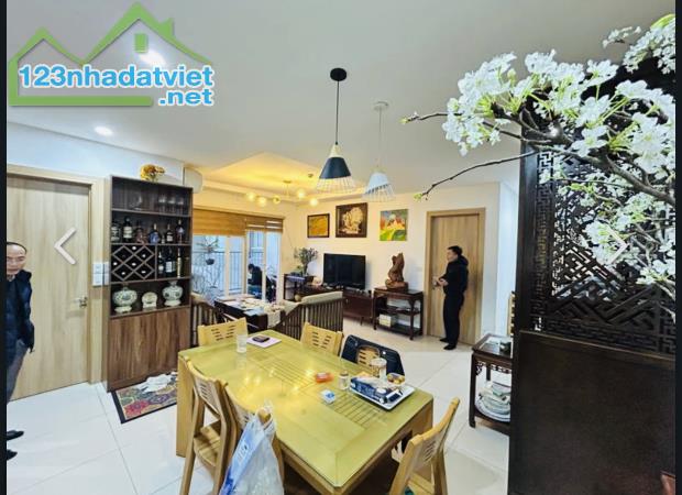 HÓT HÓT!!!BÁN CC MỄ TRÌ -119M-3P.NGỦ-TẶNG NỘI THẤT SỊN-VIEW ĐẸP-HƠN 8 TỶ - 3