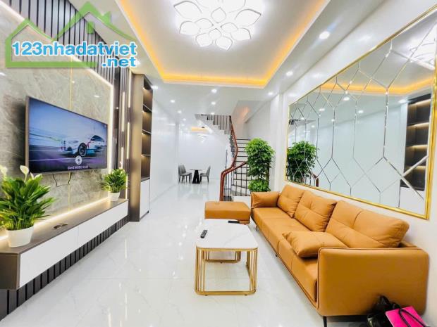 🏡 Bán nhà Kim Chung 38m2 - sát khu đô thị Hinode, 5 tầng mới đẹp.  Cách đường ô tô tránh - 4