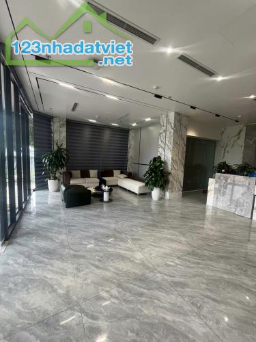 CHO THUÊ Sàn Văn Phòng Dịch Vọng Hậu, DT 200m, MT 8m, THÔNG SÀN - 1