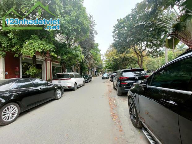 CHO THUÊ Sàn Văn Phòng Dịch Vọng Hậu, DT 200m, MT 8m, THÔNG SÀN - 2