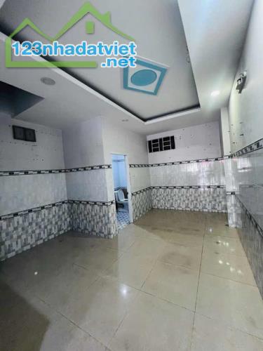 NHÀ MẶT 5 TẦNG - SÁT NGUYỄN ẢNH THỦ - GẦN TÔ KÝ - TRUNG MỸ TÂY, Q12 - VỊ TRÍ CỰC ĐẸP - - 3