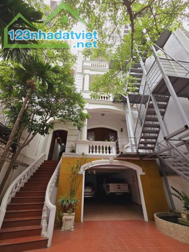 SIÊU PHẨM BIỆT THỰ - 10M HỒ TÂY - OTO 16 CHỖ TRONG NHÀ - DÒNG TIỀN ĐỈNH - 2