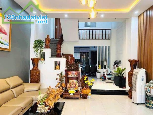 🏆Chính chủ gửi Bán nhà 2 Tầng đường Nguyễn Thị Thập,dt70m2 giá 5.2 Tỷ  Vị trí kinh doanh