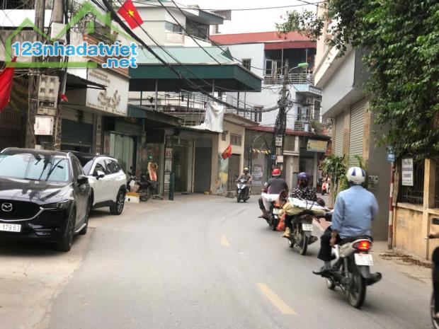 Siêu phẩm Kinh Doanh trục chính Trạm Trôi-Tân Lập 80m2 đất, giá chỉ 13.5 tỷ.  Vị trí:  Thử