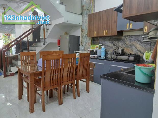 Bán gấp nhà 4 tầng 4pn, 60m2, DT 743, Bình Chuẩn, Thuận An, Bình Dương. Chỉ 3.9 tỷ. - 3