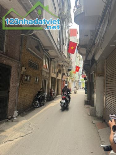 TRUNG TÂM ĐỐNG ĐA - 02 MẶT NGÕ - 2 TẦNG - KINH DOANH Ô TÔ VÀO NHÀ.