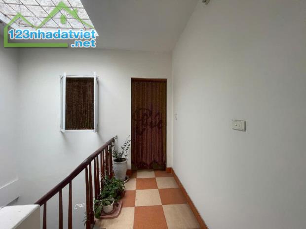 BÁN NHÀ ĐỊNH CÔNG THƯỢNG, Ô TÔ ĐỖ CỬA, VÀI BƯỚC RA PHỐ, 46m2, 8,25 TỶ