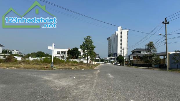 Bán đất mặt tiền (ngang 6m) khu J258 (nhánh Phan Văn Định) Cạnh Mikazuki và gần biển
