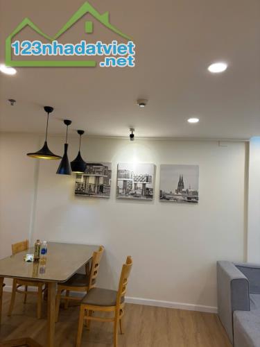 Cần cho thuê căn hộ Scenic valley1, PMH, Q7, DT 77m2, TK 2PN nhà đẹp, giá chỉ 18 triệu