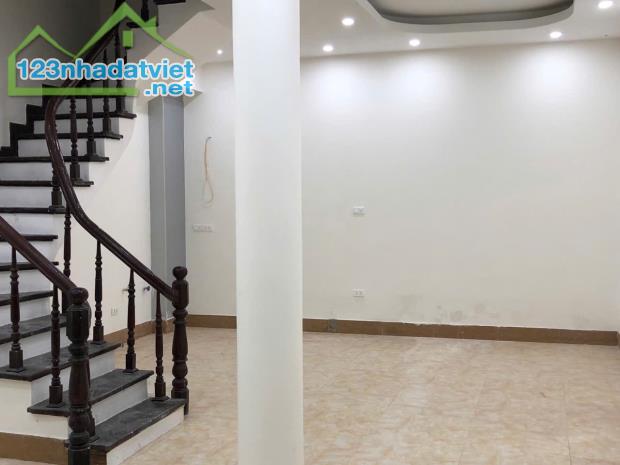 Chính chủ cho thuê nhà riêng tại ngõ 178 Quan Nhân, Quận Thanh Xuân