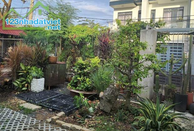 BÁN GẤP! LÔ GÓC NHÀ VƯỜN 250M² – 2 MẶT TIỀN – QUẬN 2 – GIÁ CHỈ 11,4 TỶ – SIÊU PHẨM - 1