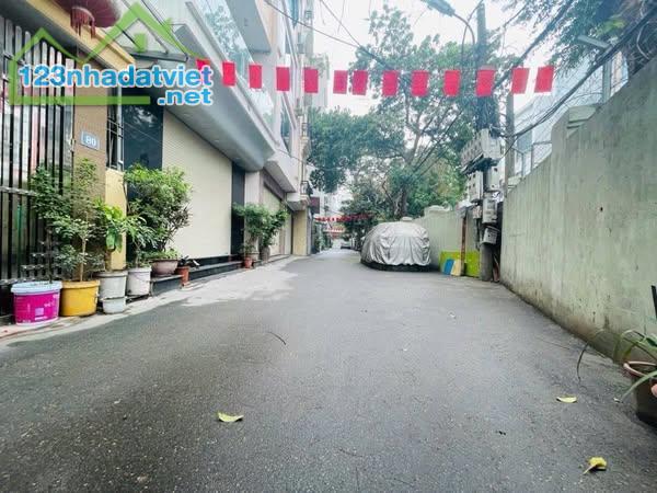 Hiếm có khó tìm, nhà mới Kim Chung - Hoài Đức, 46m x 5T, chỉ 5.75 tỷ, ô tô đỗ cửa, view