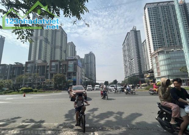 BÁN NHÀ 3 TẦNG 134M² HXH THẠNH MỸ LỢI, QUẬN 2 – CHỈ 8,5 TỶ  • Kết cấu: 1 trệt 2 lầu, - 3