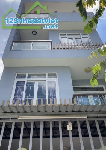 BÁN NHÀ 3 TẦNG 134M² HXH THẠNH MỸ LỢI, QUẬN 2 – CHỈ 8,5 TỶ  • Kết cấu: 1 trệt 2 lầu, - 2
