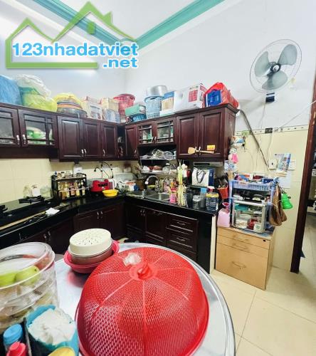 Bán nhà hẻm thông 7m KD, Huỳnh Thiện Lộc, Hoà Thạnh, Tân Phú, 64m2, 4 tầng, giá bèo - 2