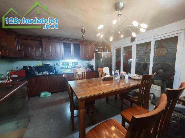 CHO THUÊ NHÀ NGUYÊN CĂN PHỐ KIM MÃ, BA ĐÌNH, 35M2, 5 TẦNG, LÔ GÓC, SẴN NỘI THẤT, GẦN PHỐ