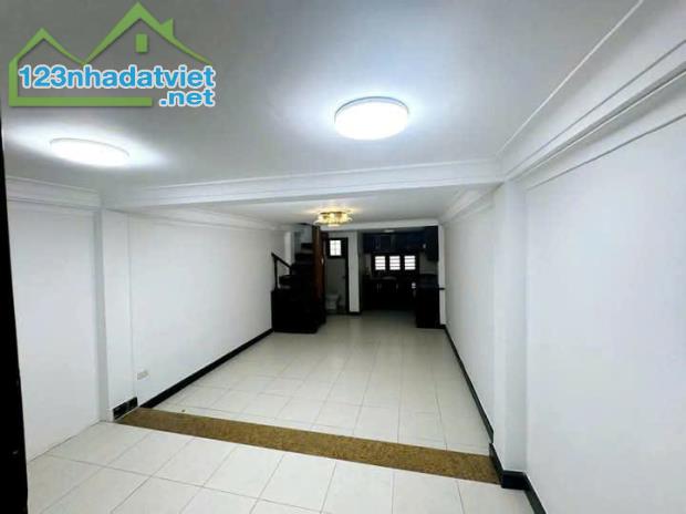CƠ HỘI HIẾM CÓ: SỞ HỮU NGÔI NHÀ TUYỆT ĐẸP TẠI ĐỨC DIỄN, PHÚC DIỄN, BẮC TỪ LIÊM!