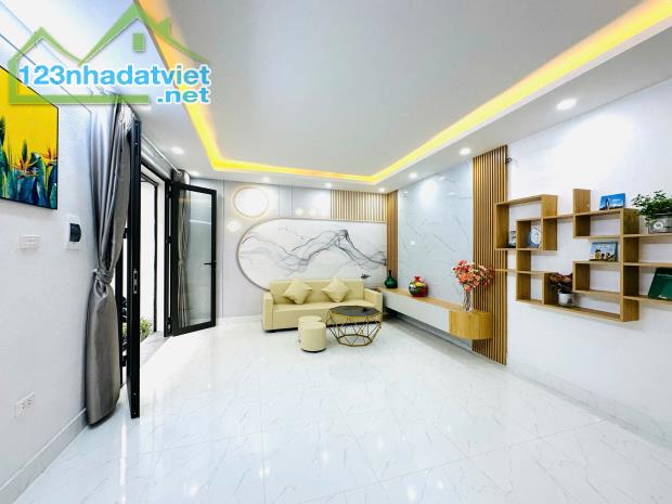 Bán nhà 2 tầng sạch đẹp về ở luôn phố Lãm Khê - 1