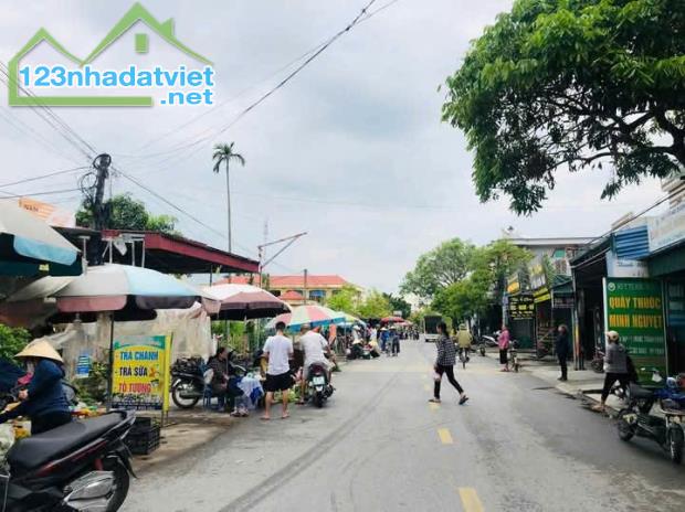 Cần bán lô đất hơn 151 m2 tại cạnh chợ Kim Liên - TT Kim Thành lô góc phù hợp đầu tư và ở
