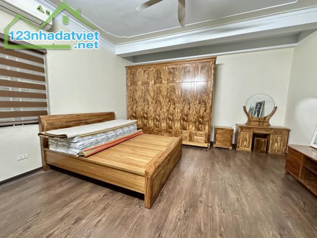 Bán nhà 64m2 quận Bắc Từ Liêm, Oto đỗ cửa, Lô góc, Mặt tiền rộng, Tặng nội thất - 2