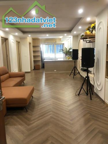 BÁN CĂN HỘ VĂN KHÊ CT1 la khê hà đông 4ty 800tr DT 106M2,3PN,2WC LH 036.214.6202