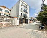 Nhà đẹp 3,5T*42m2, ngay trục QL6, cách bến xe YN 10p đi xe ngõ rộng ô tô đỗ cửa