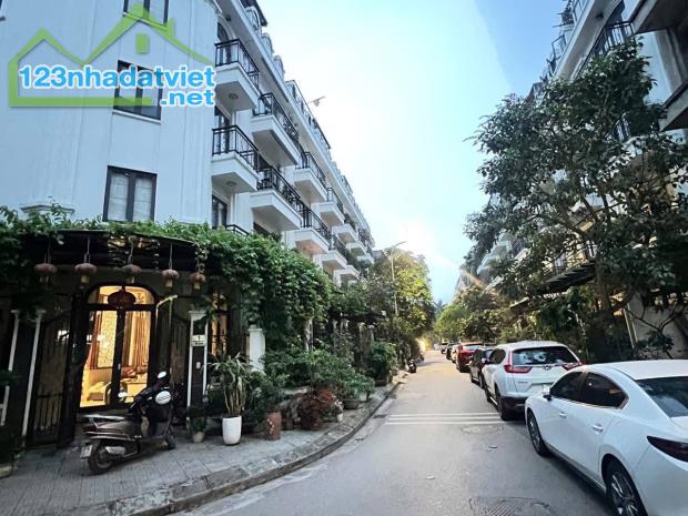 BÁN NHÀ BIỆT THỰ LIỀN KỀ VĨNH HƯNG CĂN GÓC 3 THOÁNG 6 TẦNG THANG MÁY GIÁ 25 TỶ - 1