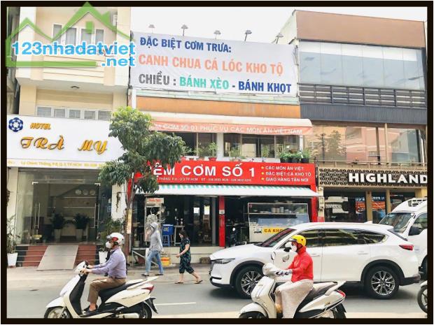 Nhà phố rẻ tiện kinh doanh 7.4 x 15m Lý Chính Thắng Quận 3 TP.HCM - 2