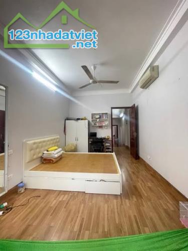 BÁN NHÀ DÂN XÂY CHẮC CHẮN – 40M² – 4 TẦNG – NGÕ THOÁNG – GẦN Ô TÔ – SÁT VÀNH ĐAI 4 - 2