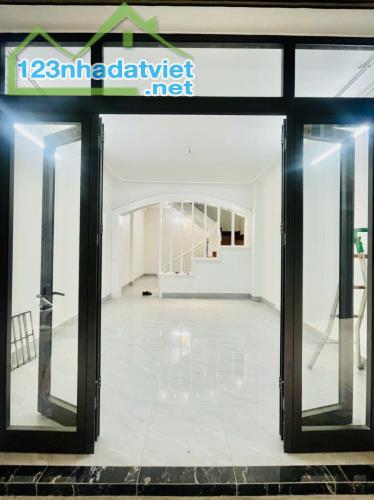 Bán nhà phân lô phố Mỹ Đình 63m² 5 tầng, MT3.5, oto vào nhà- 20m ra mặt phố - 1
