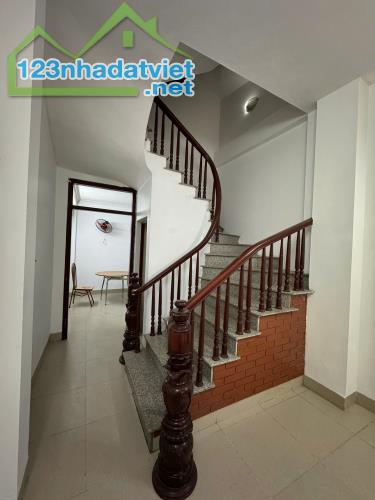 NHÀ RIÊNG ĐẠI MỖ NAM TỪ LIÊM - NGÕ NÔNG Ô TÔ GẦN 4 TẦNG 4 NGỦ ĐỦ CÔNG NĂNG - 3