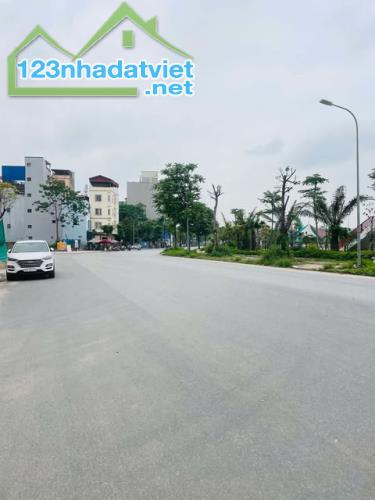 Bán Đất TĐC Ngọc Thụy 90m2 MT6m Vỉa Hè Rộng Kinh Doanh Đầu Tư Dòng Tiền 24.8 Tỷ