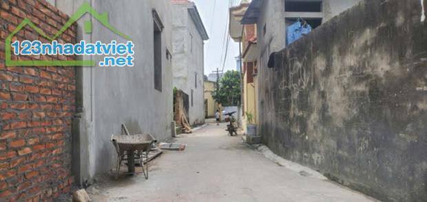 Bán 82m phú nghĩa chương mỹ,ô tô thoải mái, nở hậu giá chỉ 2,8tỷ - 2