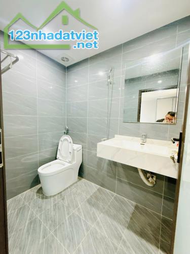 HÓT - MÌNH CHÍNH CHỦ BÁN CĂN TẬP THỂ TOÀ C8 TẠI MẶT PHỐ QUỲNH MAI, Q. HAI BÀ TRƯNG, HÀ NỘI - 4