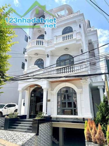 BIỆT THỰ XỊN - HIỆN ĐẠI NGAY CÂY XĂNG PHÙ ĐỔNG THIÊN VƯƠNG
