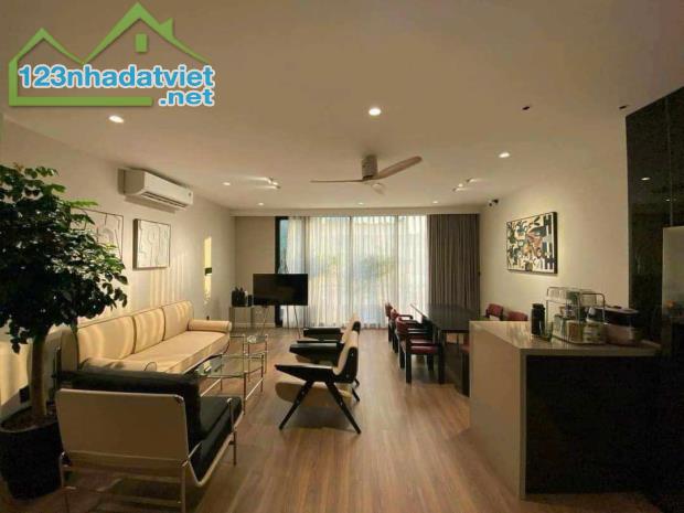 Bán nhà siêu đẹp 6 tầng thang máy 40M mặt tiền 4,5M giá 10 tỷ tại Bồ Đề , Long Biên