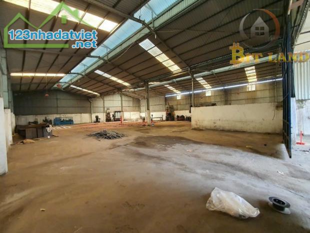 Bán Nhà Xưởng Sản Xuất Cụm KCN ĐỒNG NAI Diện Tích 2000m2 có 18 tỷ