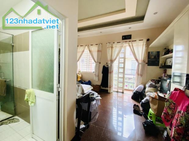 BÁN  GẤP NHÀ NGUYỄN TƯ GIẢN - GÒ VẤP- HẺM XE HƠI NHỰA - 4 TẦNG - 5PN - 84M2 (6❌14) -CHỦ - 4