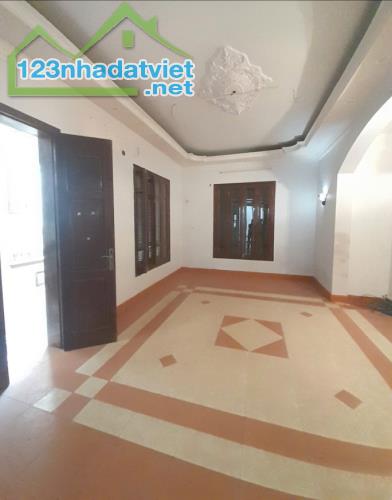 Biệt Thự Bán Đảo Linh Đàm-254m2, xây 4 tầng, mặt tiền 12.5m . Giá thương lượng - 2