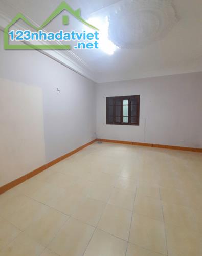 Biệt Thự Bán Đảo Linh Đàm-254m2, xây 4 tầng, mặt tiền 12.5m . Giá thương lượng - 4