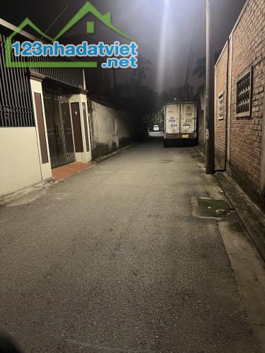 CỰC HIẾM-BÁN GẤP NHÀ LÔ GÓC 3 THOÁNG GIANG BIÊN-NGÕ NÔNG, SÁT PHỐ–ĐẦU TƯ– 50M2 NHỈNH 4 TỶ