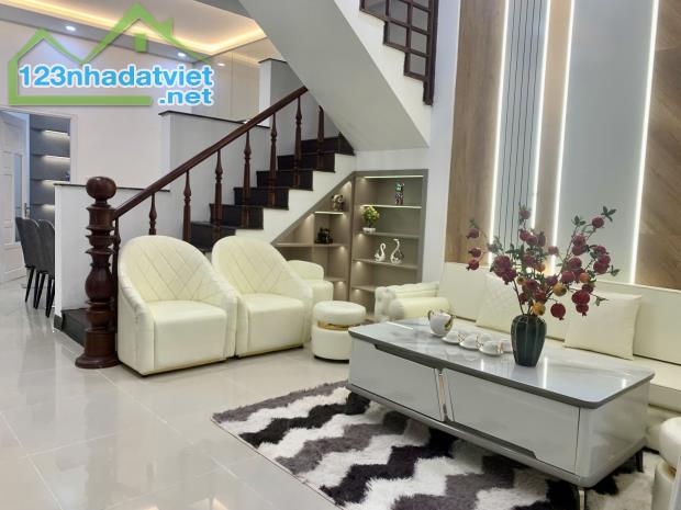 HOT‼ 🏡ĐẸP PHONG CÁCH CHÂU ÂU CỔ ĐIỂN - 3 TẦNG 3 MÊ - PHAN CHÂU TRINH, GIÁ CHỈ 4.XX TỶ.